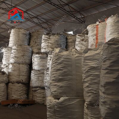 Metallo di silicio 2202 10-50mm in pezzi con contenuto di Si ≥99,3% per la produzione di leghe di alluminio